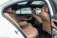 Mercedes-Benz E 220 (Clasa E) din 2025 cu 21.312 km - oferta MER249439 - foto 3