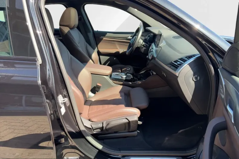 BMW X4 (Seria X) din 2023 cu 38.802 km - oferta BMW249445 - foto 18