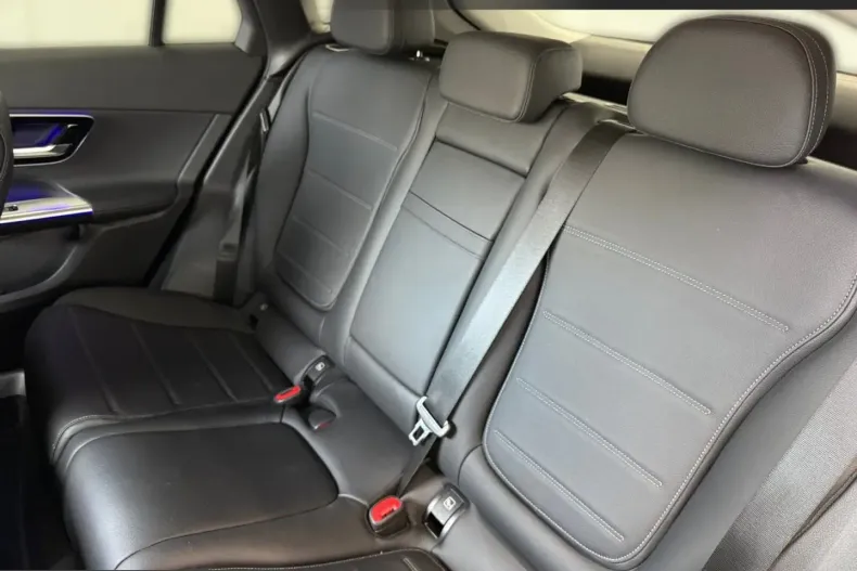 Mercedes-Benz GLC 300 (Clasa GLC) din 2023 cu 19.932 km - oferta MER249449 - foto 11
