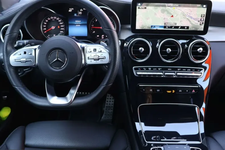 Mercedes-Benz GLC 300 (Clasa GLC) din 2023 cu 27.569 km - oferta MER249460 - foto 19