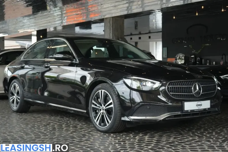 Mercedes-Benz E 400 (Clasa E) din 2023 cu 48.003 km - oferta MER249472 - foto 1