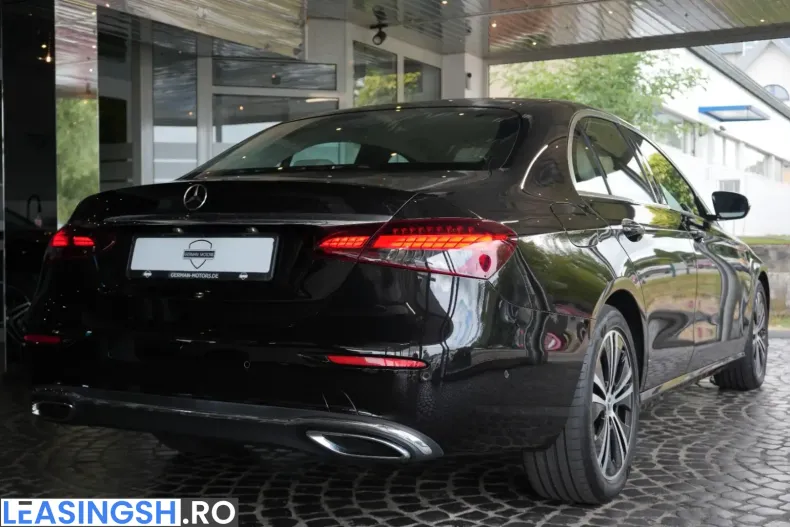 Mercedes-Benz E 400 (Clasa E) din 2023 cu 48.003 km - oferta MER249472 - foto 3
