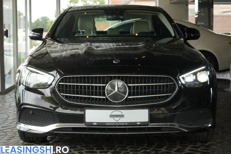 Mercedes-Benz E 400 (Clasa E) din 2023 cu 48.003 km - oferta MER249472 - foto 8