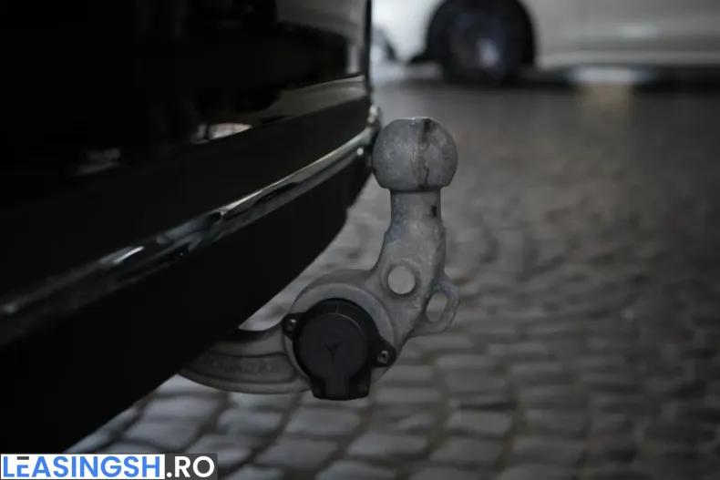 Mercedes-Benz E 400 (Clasa E) din 2023 cu 48.003 km - oferta MER249472 - foto 18