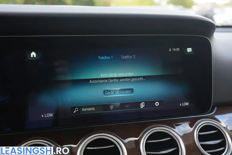 Mercedes-Benz E 400 (Clasa E) din 2023 cu 48.003 km - oferta MER249472 - foto 37