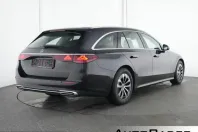 Mercedes-Benz E 200 (Clasa E) din 2024 cu 19.390 km - oferta MER249473 - foto 2