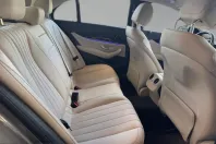 Mercedes-Benz E 300 (Clasa E) din 2022 cu 53.060 km - oferta MER249474 - foto 14