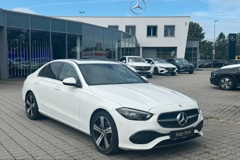 Mercedes-Benz C 200 (Clasa C) din 2022 cu 50.126 km - oferta MER249477 - foto 1
