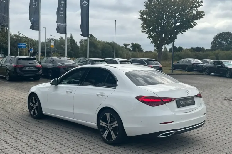 Mercedes-Benz C 200 (Clasa C) din 2022 cu 50.126 km - oferta MER249477 - foto 5