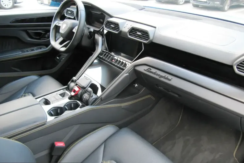 Lamborghini Urus din 2023 cu 34.999 km - oferta LAM249482 - foto 18