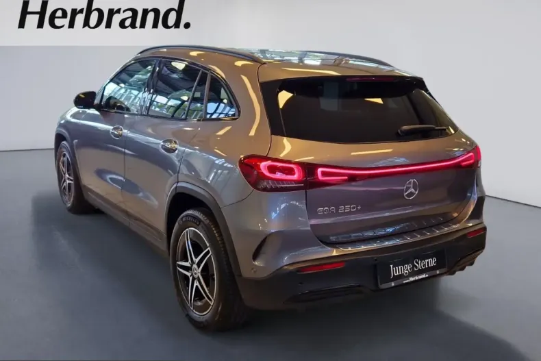 Mercedes-Benz EQA (Clasa GLA) din 2023 cu 39.954 km - oferta MER249494 - foto 4