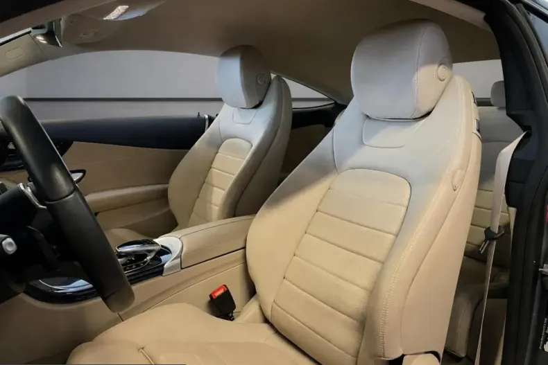 Mercedes-Benz C 220 (Clasa C) din 2022 cu 61.880 km - oferta MER249496 - foto 23