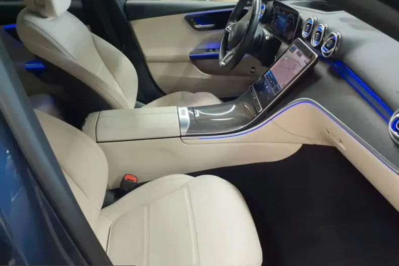 Mercedes-Benz C 220 (Clasa C) din 2023 cu 69.379 km - oferta MER249499 - foto 12
