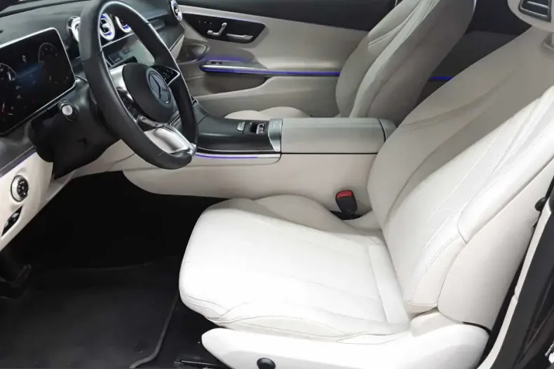 Mercedes-Benz CLE 200 (Clasa CLE) din 2024 cu 20.496 km - oferta MER249502 - foto 4