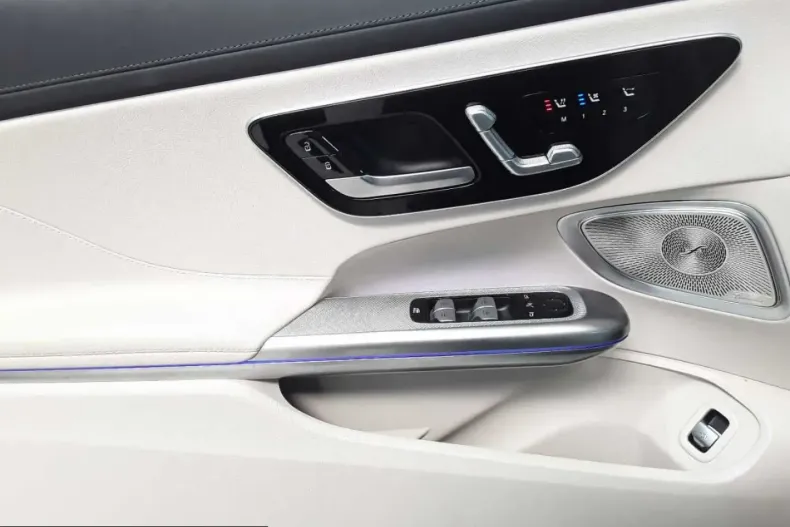 Mercedes-Benz CLE 200 (Clasa CLE) din 2024 cu 20.496 km - oferta MER249502 - foto 5