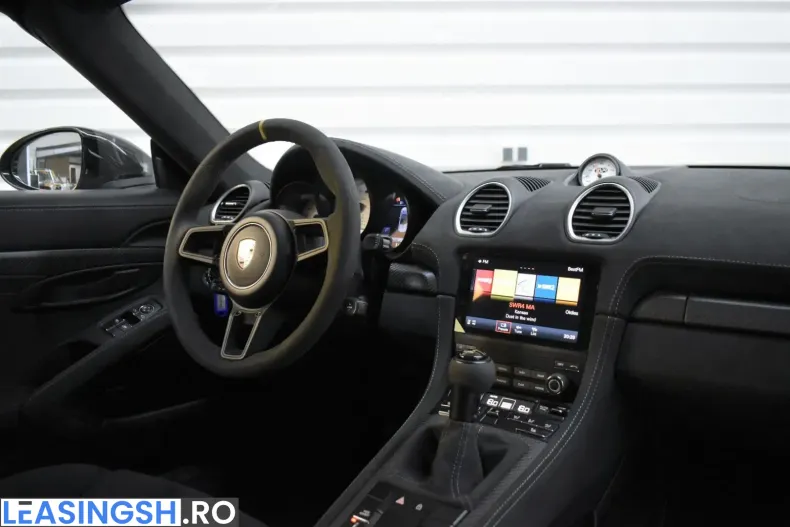 Porsche Boxster din 2024 cu 2.600 km - oferta POR249511 - foto 25