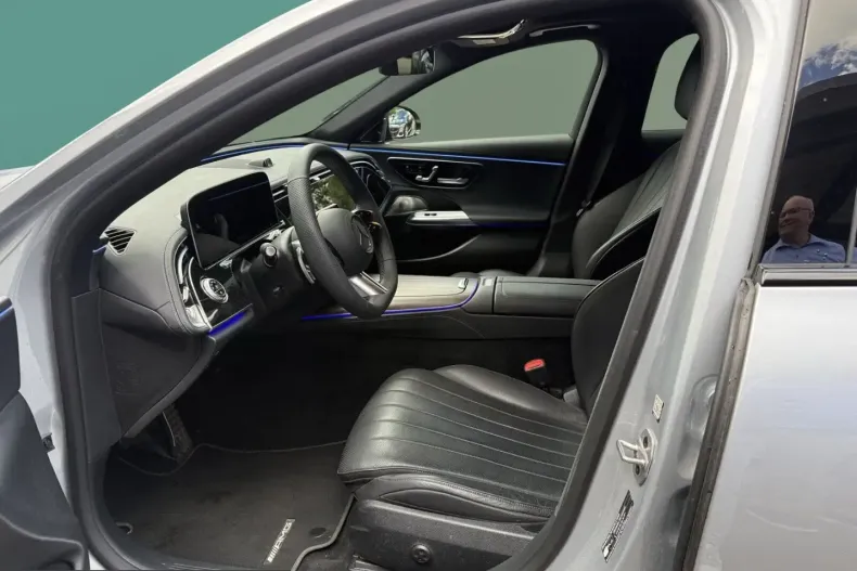 Mercedes-Benz E 220 (Clasa E) din 2024 cu 82.197 km - oferta MER249513 - foto 9
