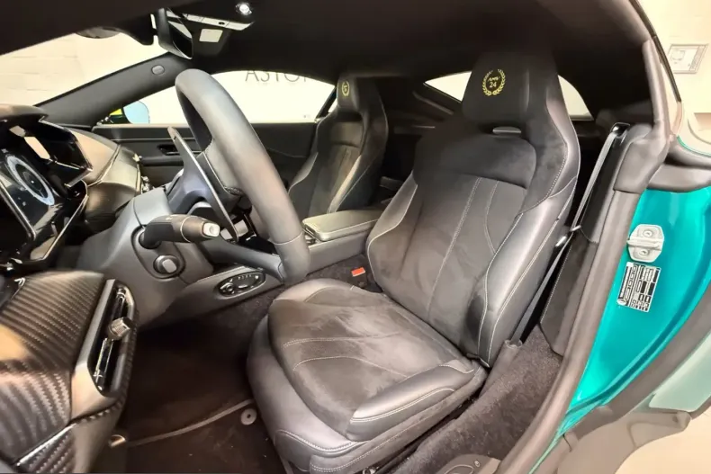 Aston Martin V8 Vantage din 2025 cu 2.477 km - oferta AST249519 - foto 20