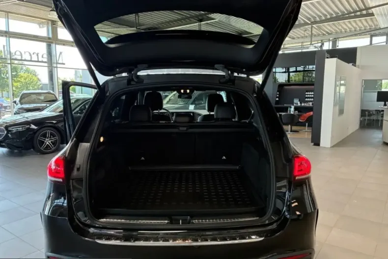 Mercedes-Benz GLE 63 AMG (Clasa GLE) din 2023 cu 56.005 km - oferta MER249520 - foto 17