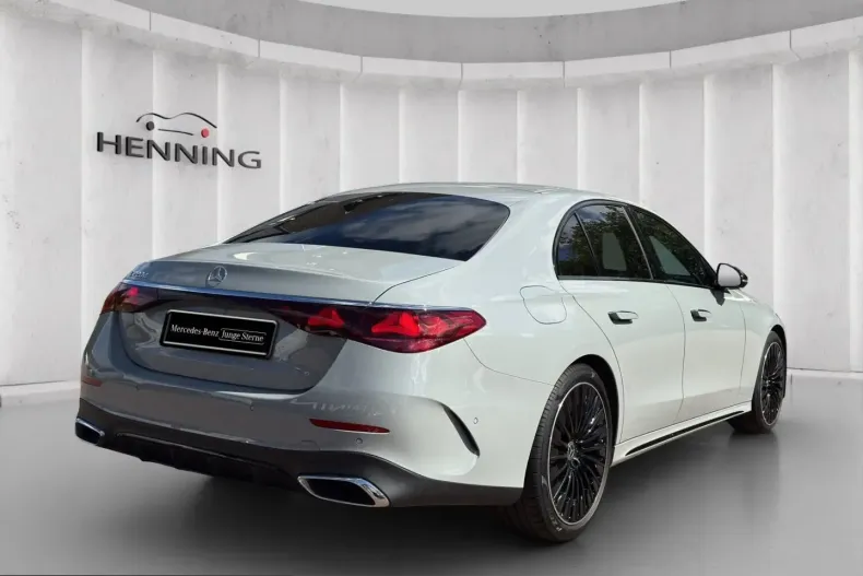 Mercedes-Benz E 220 (Clasa E) din 2025 cu 32.027 km - oferta MER249529 - foto 5