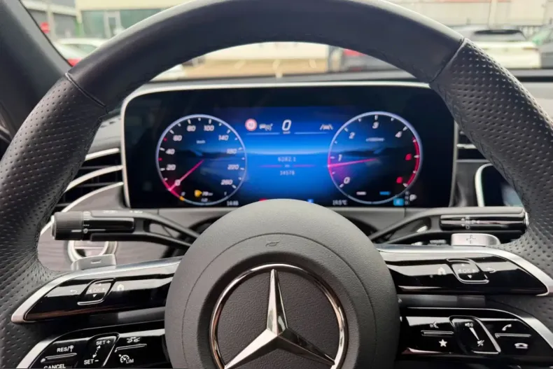 Mercedes-Benz E 220 (Clasa E) din 2025 cu 35.000 km - oferta MER249530 - foto 12