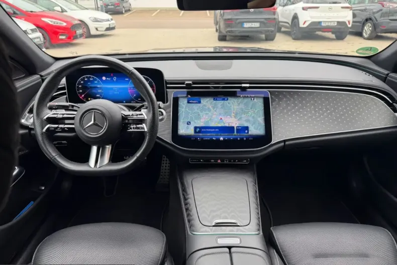 Mercedes-Benz E 220 (Clasa E) din 2025 cu 35.000 km - oferta MER249530 - foto 16