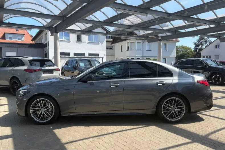 Mercedes-Benz C 43 AMG (Clasa C) din 2025 cu 12.370 km - oferta MER249532 - foto 2
