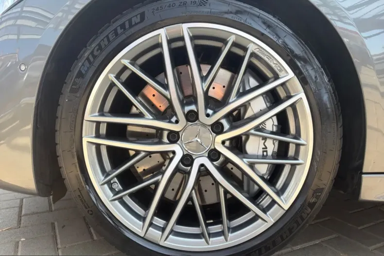 Mercedes-Benz C 43 AMG (Clasa C) din 2025 cu 12.370 km - oferta MER249532 - foto 6