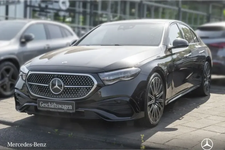 Mercedes-Benz E 220 (Clasa E) din 2025 cu 9.153 km - oferta MER249536 - foto 1