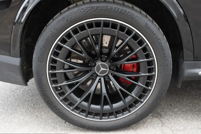 Mercedes-Benz GLC 43 AMG (Clasa GLC) din 2025 cu 12.380 km - oferta MER249541 - foto 6