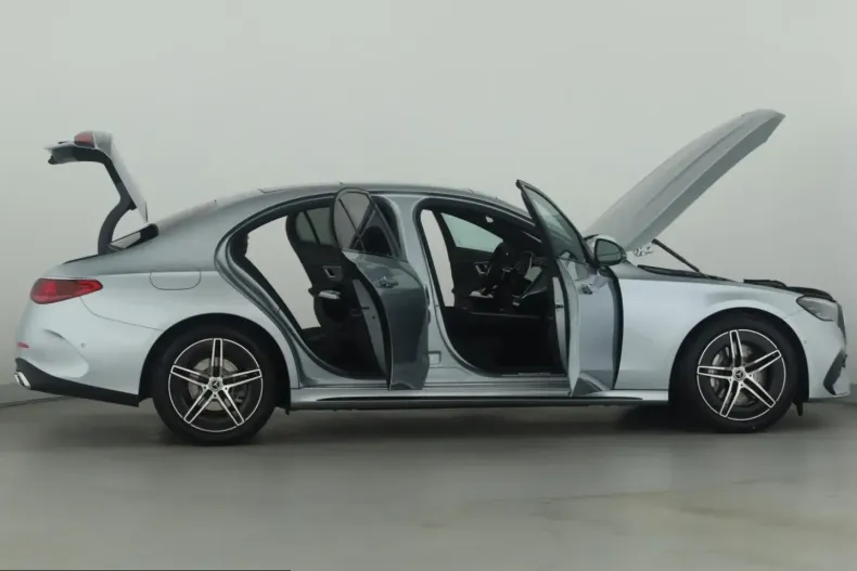 Mercedes-Benz E 220 (Clasa E) din 2025 cu 8.000 km - oferta MER249554 - foto 8