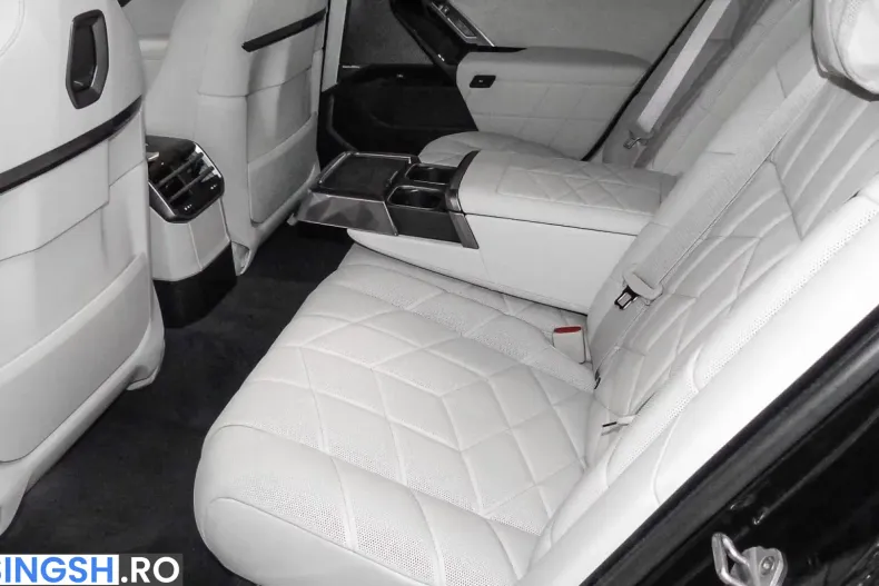 BMW 740 (Seria 7) din 2026 cu 100 km - oferta BMW249564 - foto 5