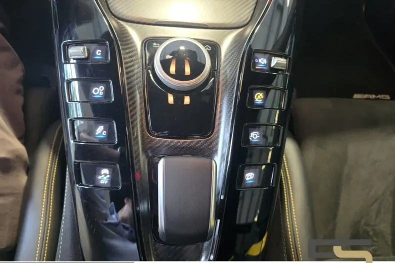 Mercedes-Benz AMG GT (Clasa GT) din 2022 cu 42.500 km - oferta MER249565 - foto 21