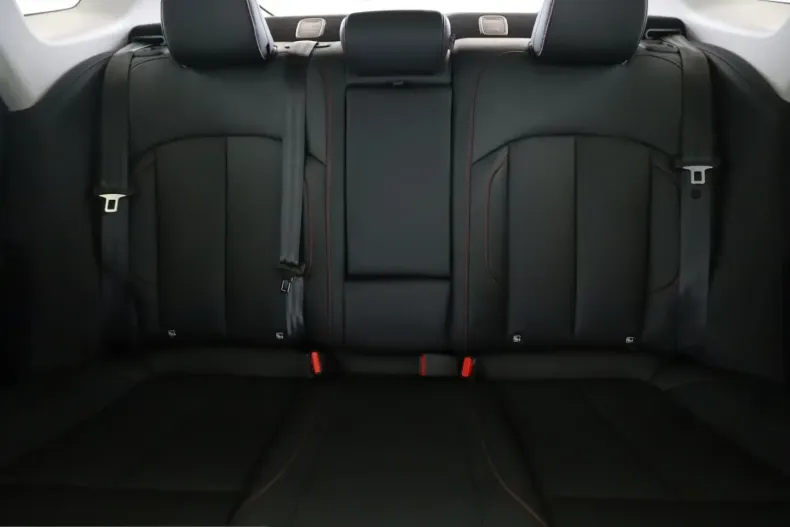 XPENG P7 din 2025 cu 16.436 km - oferta XPE249569 - foto 17