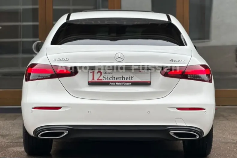 Mercedes-Benz E 200 (Clasa E) din 2022 cu 56.000 km - oferta MER249573 - foto 6