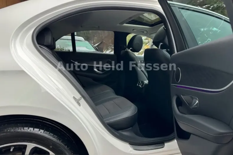 Mercedes-Benz E 200 (Clasa E) din 2022 cu 56.000 km - oferta MER249573 - foto 14