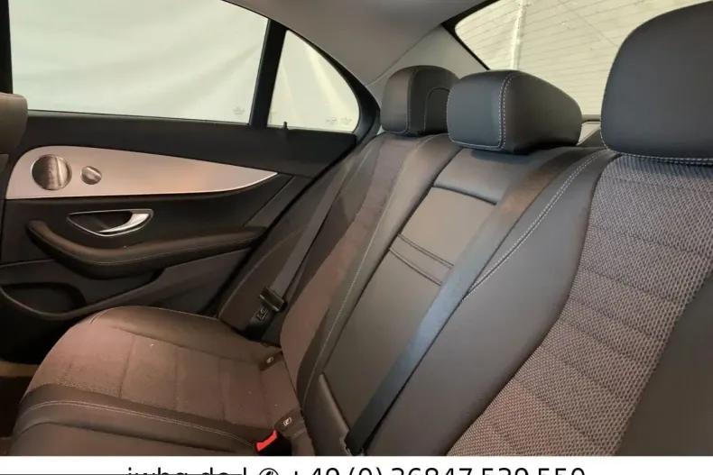 Mercedes-Benz E 300 (Clasa E) din 2021 cu 59.400 km - oferta MER249575 - foto 7