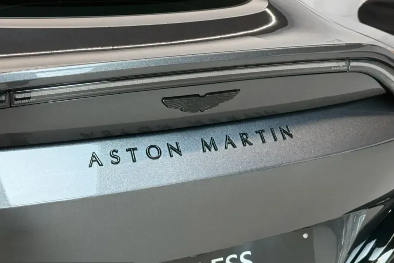 Aston Martin V8 Vantage din 2023 cu 8.512 km - oferta AST249579 - foto 15