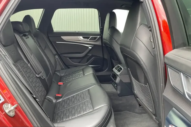 Audi RS6 din 2025 cu 9.300 km - oferta AUD249581 - foto 18