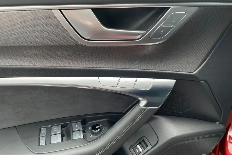 Audi RS6 din 2025 cu 9.300 km - oferta AUD249581 - foto 45
