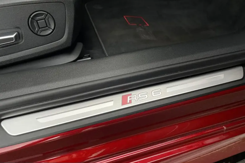 Audi RS6 din 2025 cu 9.300 km - oferta AUD249581 - foto 47