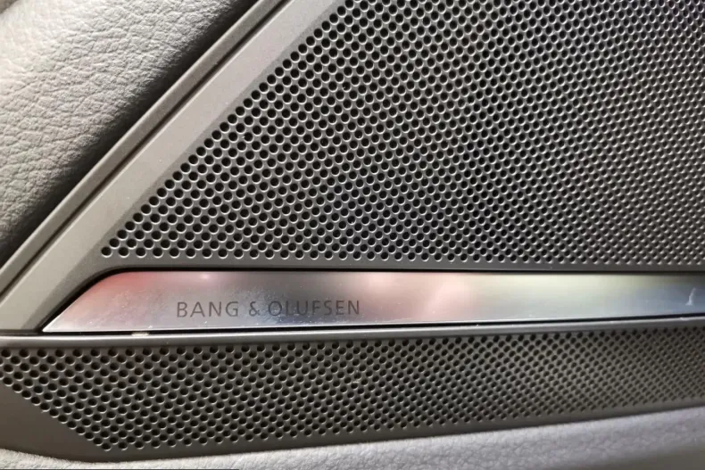 Audi RS6 din 2025 cu 19.999 km - oferta AUD249590 - foto 10