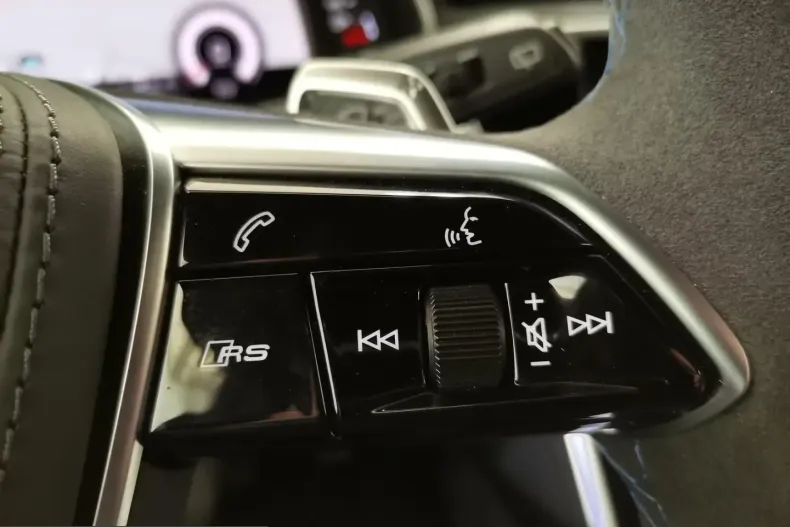 Audi RS6 din 2025 cu 19.999 km - oferta AUD249590 - foto 14