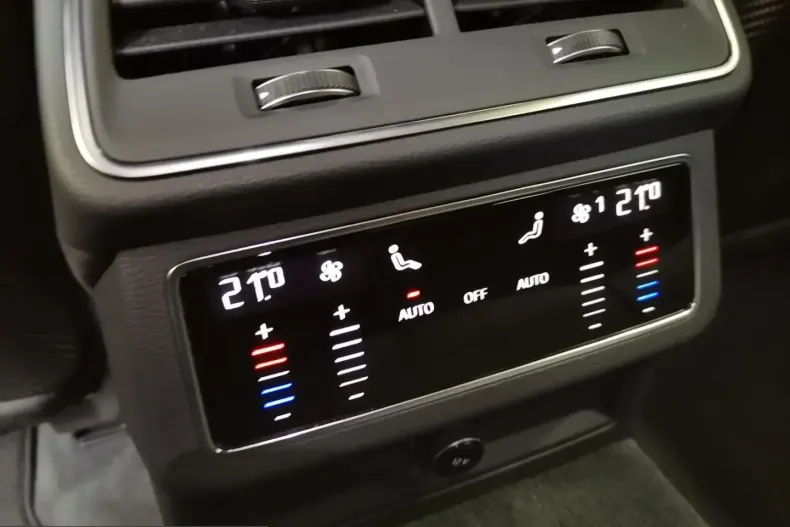 Audi RS6 din 2025 cu 19.999 km - oferta AUD249590 - foto 20