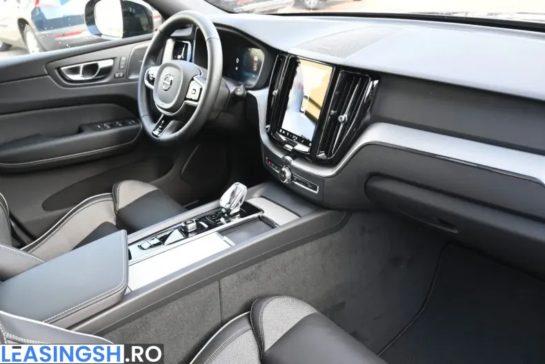 Volvo XC60 din 2024 cu 12.000 km - oferta VOL249594 - foto 13