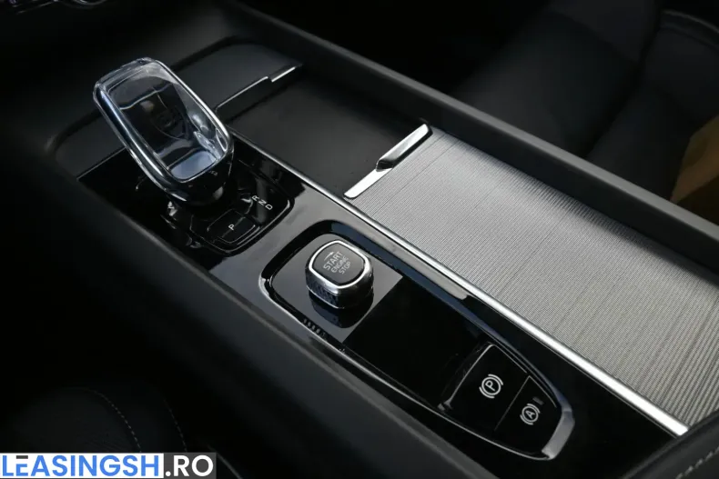Volvo XC60 din 2024 cu 12.000 km - oferta VOL249594 - foto 24