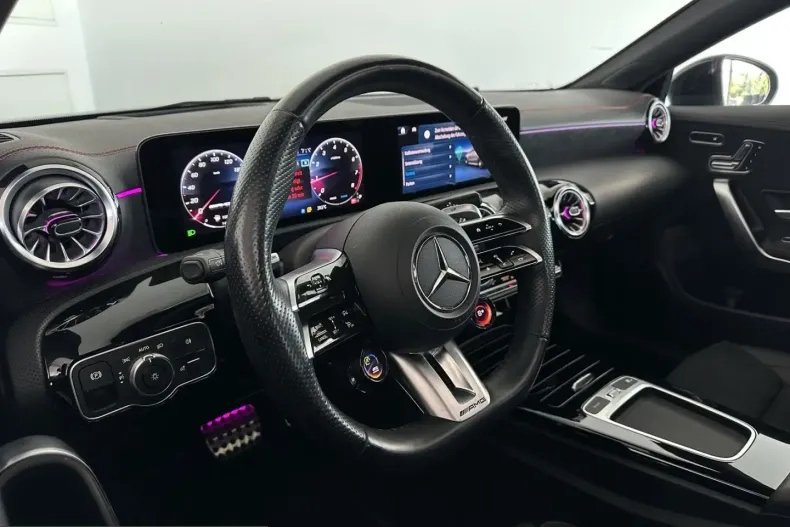 Mercedes-Benz CLA 35 AMG (Clasa CLA) din 2024 cu 30.900 km - oferta MER249596 - foto 15