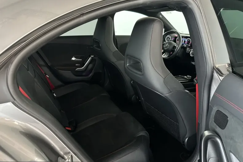 Mercedes-Benz CLA 35 AMG (Clasa CLA) din 2024 cu 30.900 km - oferta MER249596 - foto 26