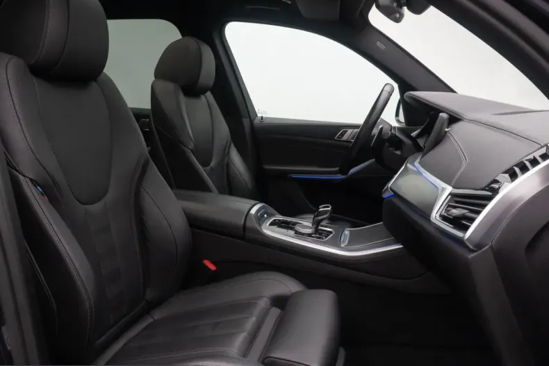 BMW X5 (Seria X) din 2021 cu 40.412 km - oferta BMW249602 - foto 31