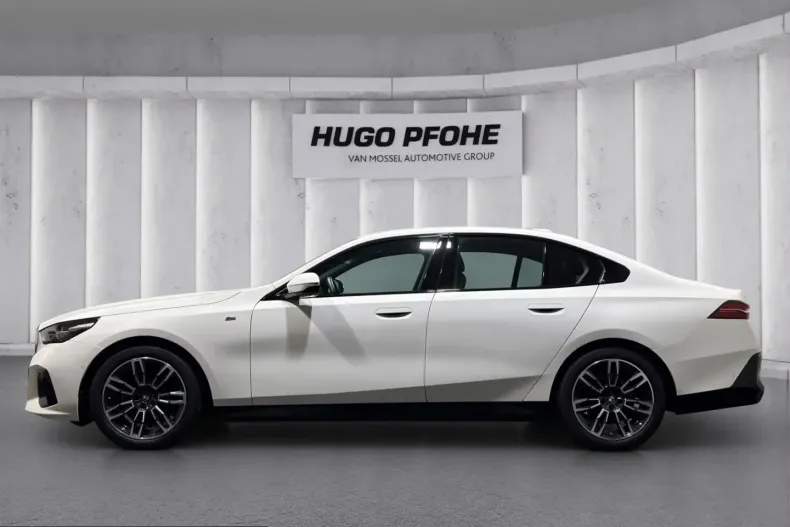 BMW 520 (Seria 5) din 2024 cu 36.991 km - oferta BMW249605 - foto 2